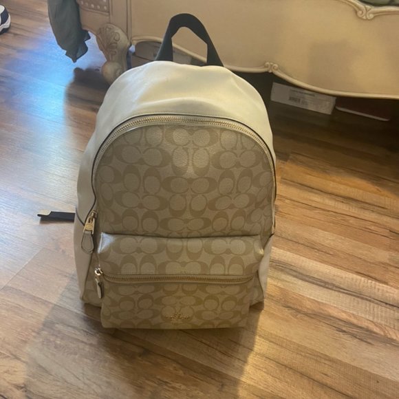 Coach Beige and White Backpack - Picture 3 of 11
